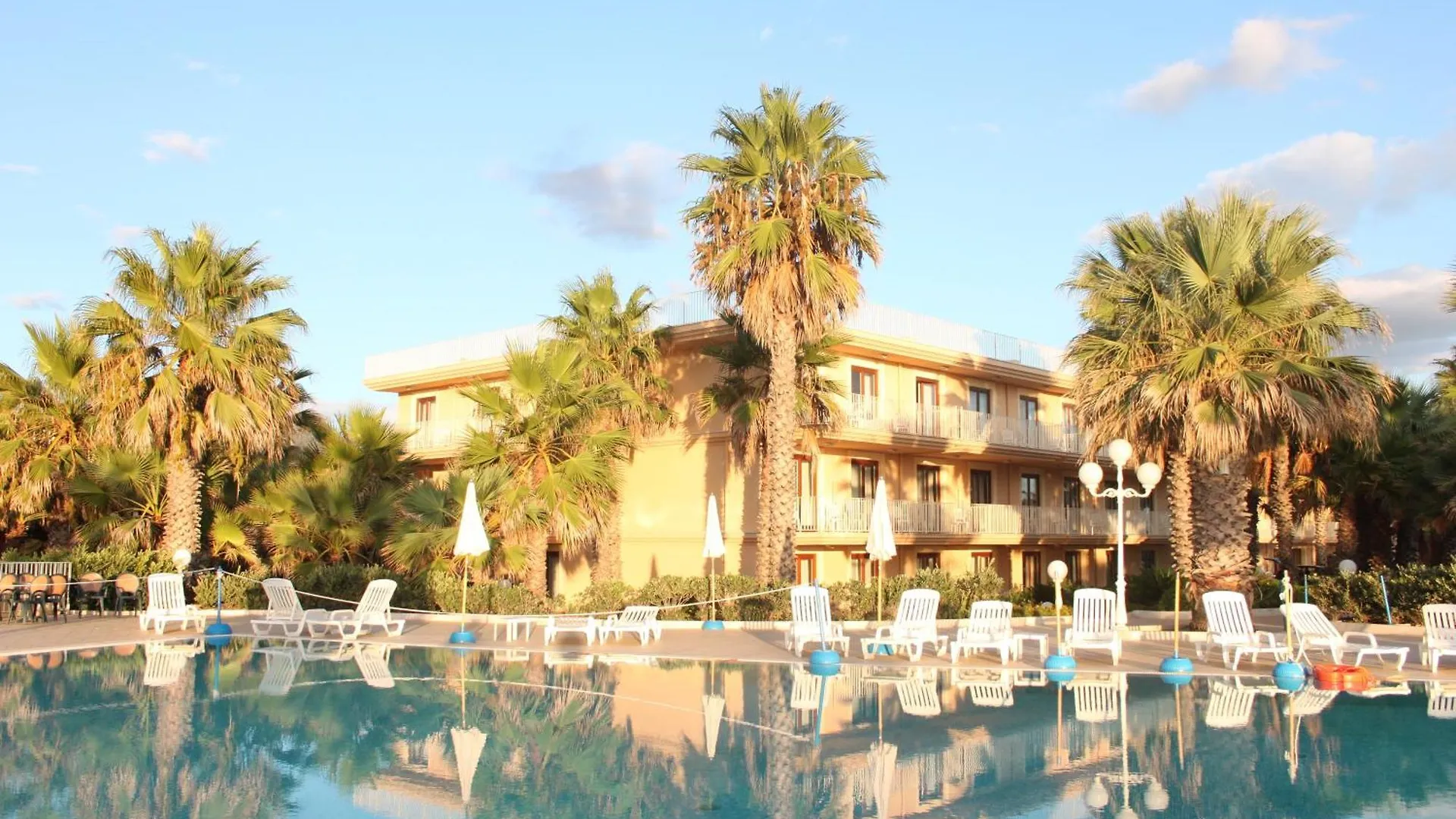 Dioscuri Bay Palace San Leone Italy