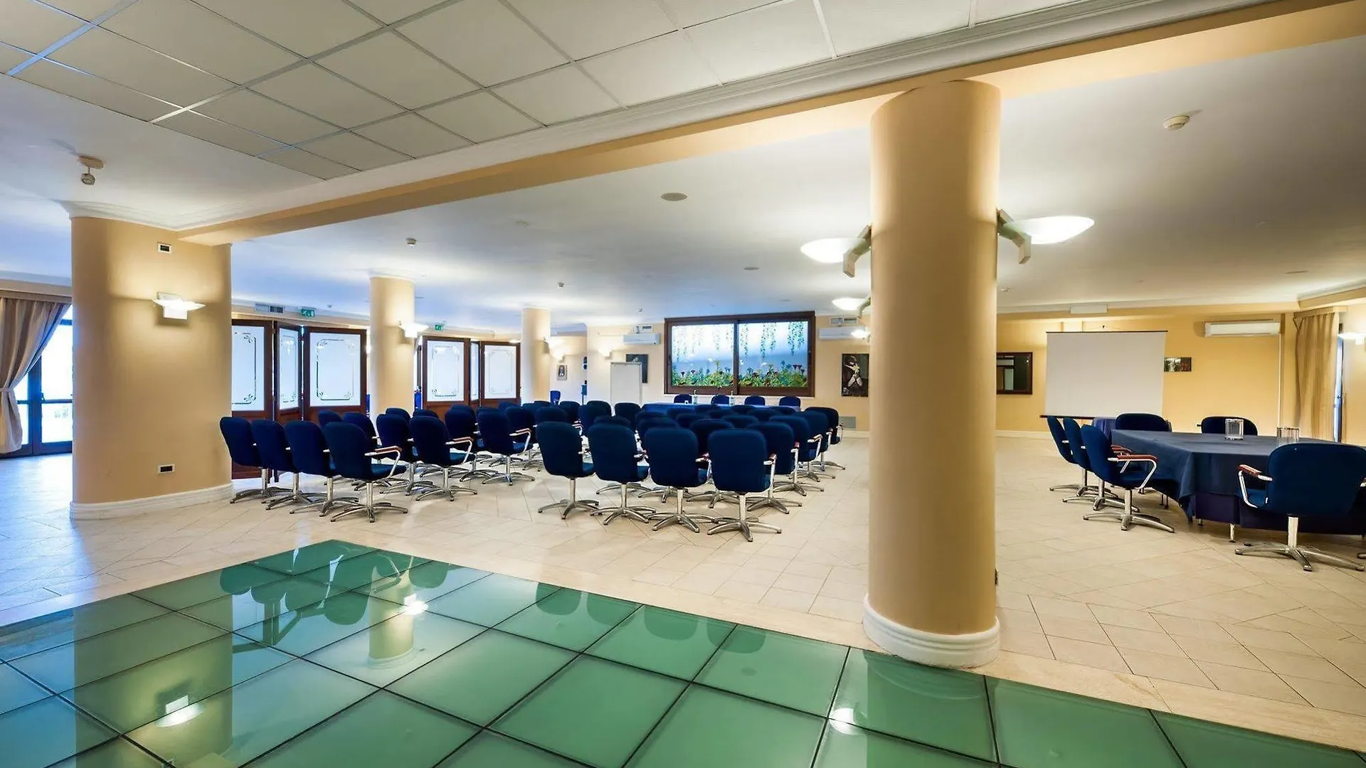 Dioscuri Bay Palace San Leone